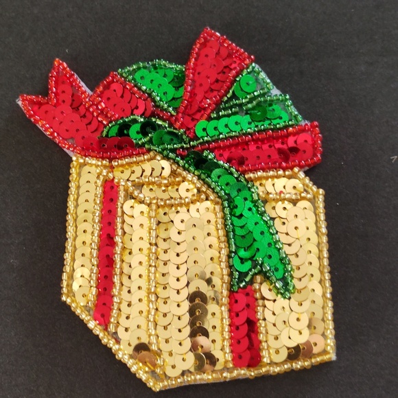 Sequined Iron On Appliques Bundle of 10 - NEW - Picture 7 of 7